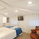 Travessa House T2 Center - With 2 Bedrooms - By Guest