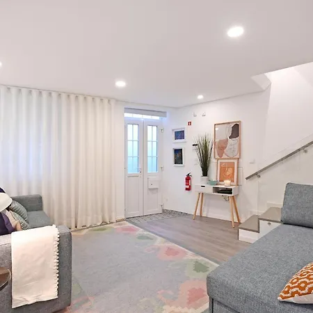 Travessa House T2 Center - With 2 Bedrooms - By Guest Apartamento *